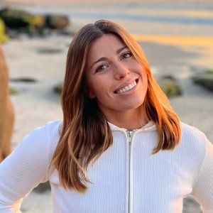 Meet your Posher, Holly